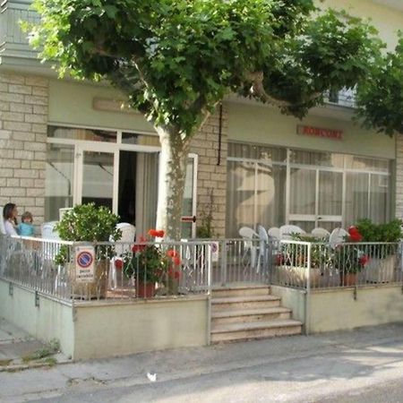 Hotel Ronconi Rimini Ngoại thất bức ảnh