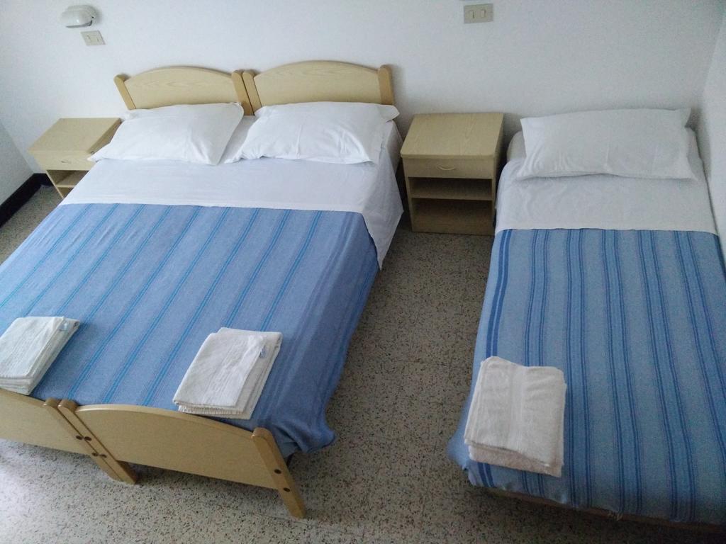 Hotel Ronconi Rimini Ngoại thất bức ảnh