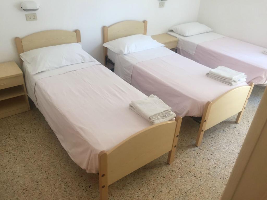 Hotel Ronconi Rimini Ngoại thất bức ảnh