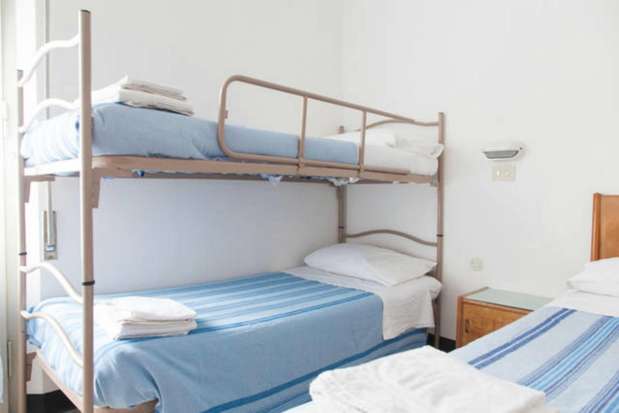 Hotel Ronconi Rimini Ngoại thất bức ảnh