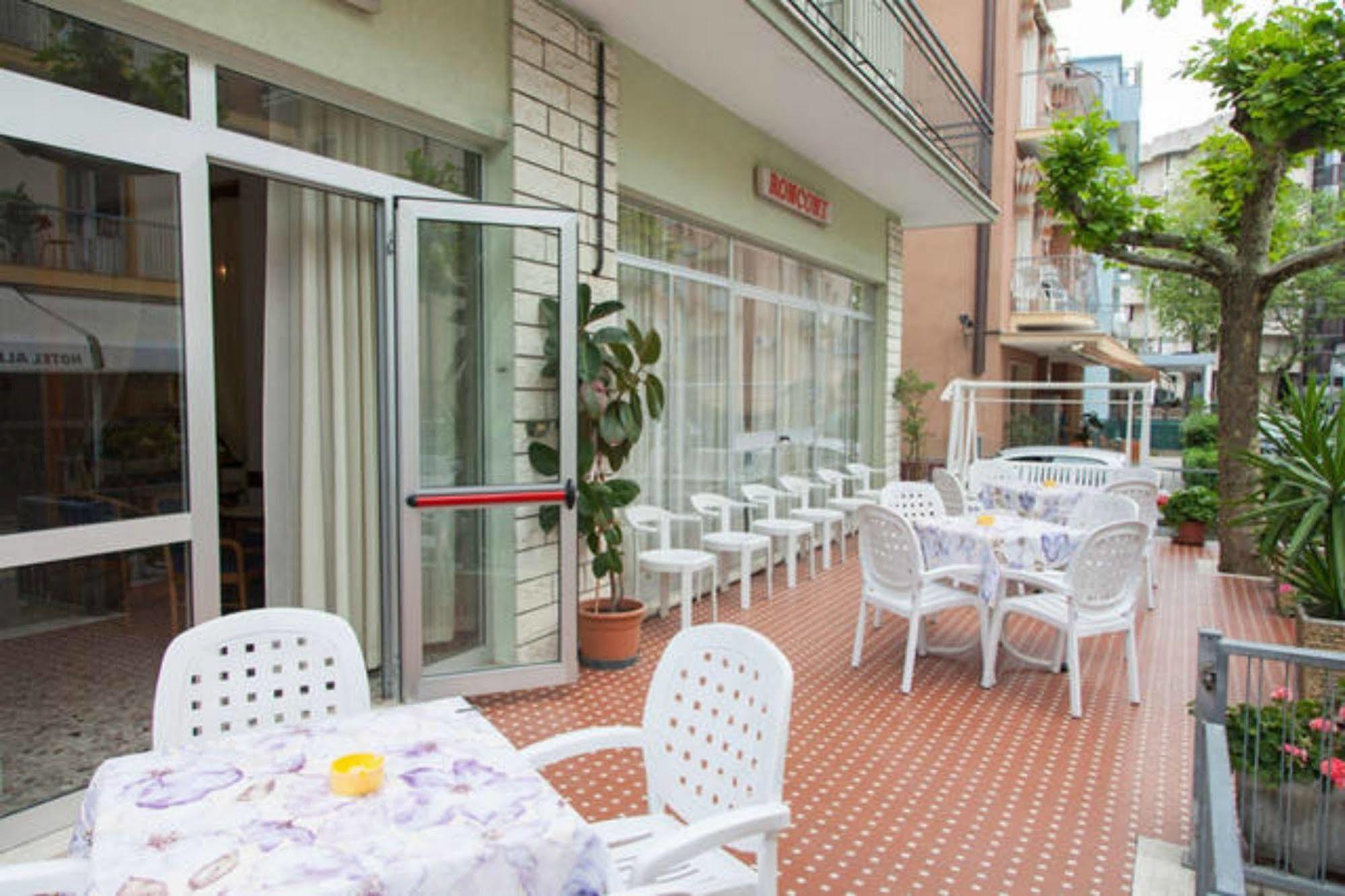 Hotel Ronconi Rimini Ngoại thất bức ảnh